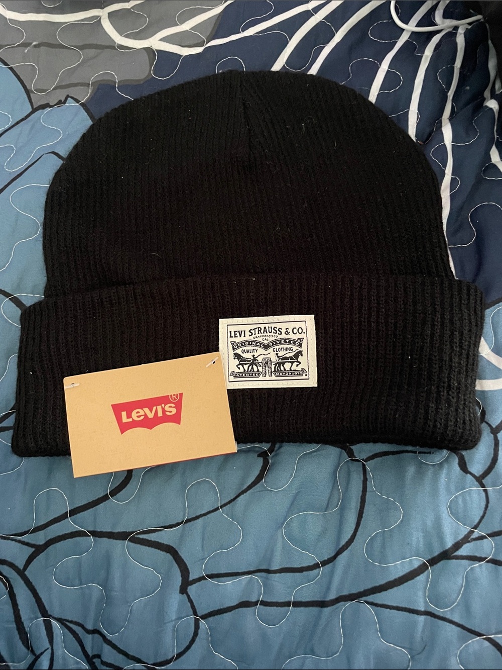 Levi's Black Ribbed Cuff Beanie with Logo Patch